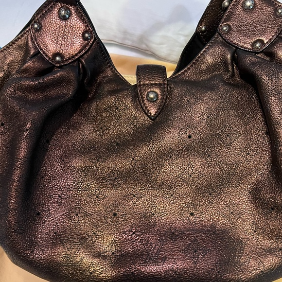 FLASH SALE🔥🔥EXCELLENT CONDITION💗 LOUIS VUITTON XL BRONZE MAHINA BAG💗💗💗 - Picture 7 of 12